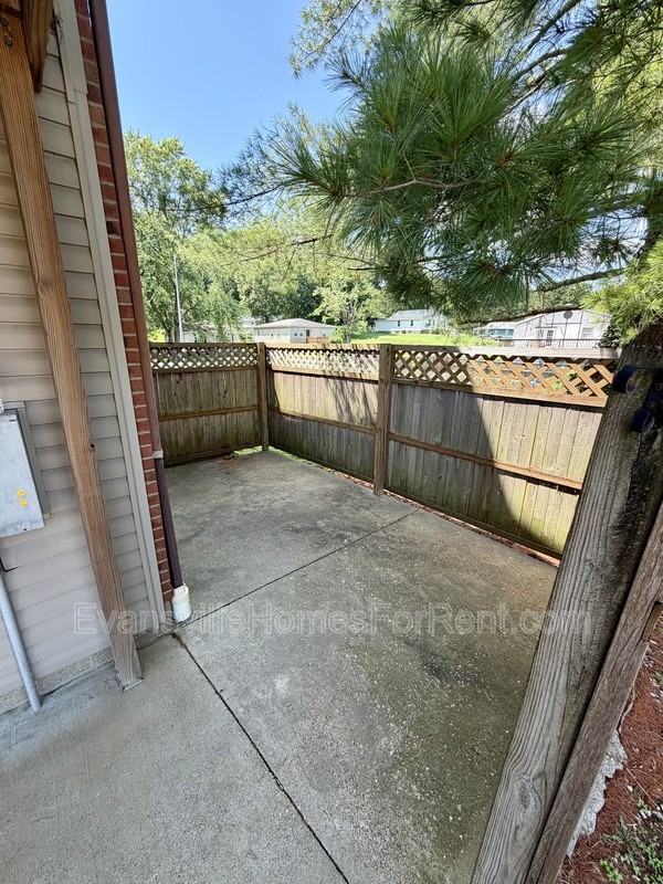 400A S Bosse Ave - Photo 7 of 7