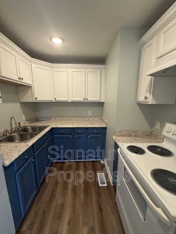 631 Quincy St #E - Photo 7 of 22