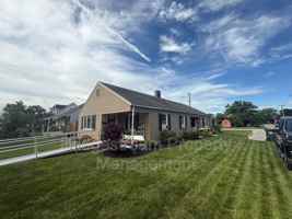 featured image of 1102 S Crawford St