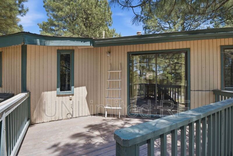 1410 N Inverrary Way - Photo 3 of 44