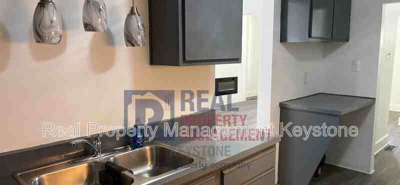 408 Alice St - Photo 7 of 20