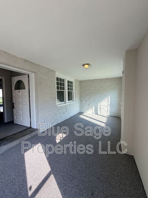 900 Church Ln - Photo 3 of 31