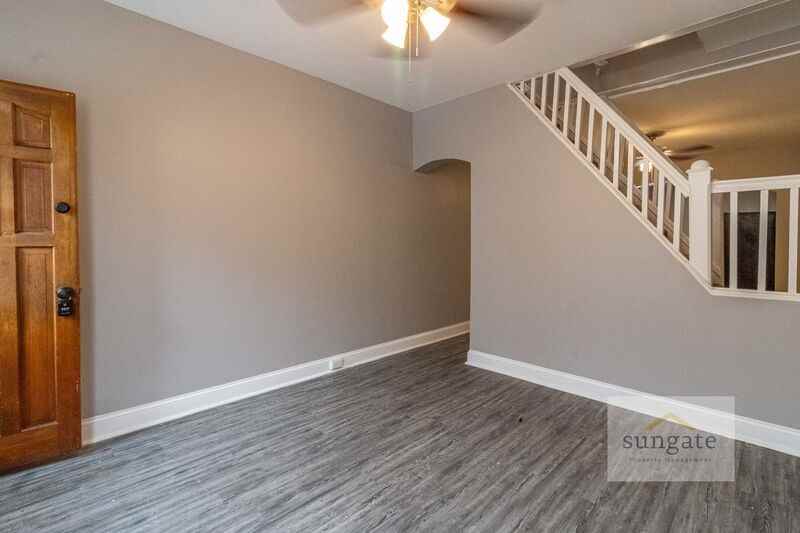 1222 Sargeant St - Photo 3 of 16