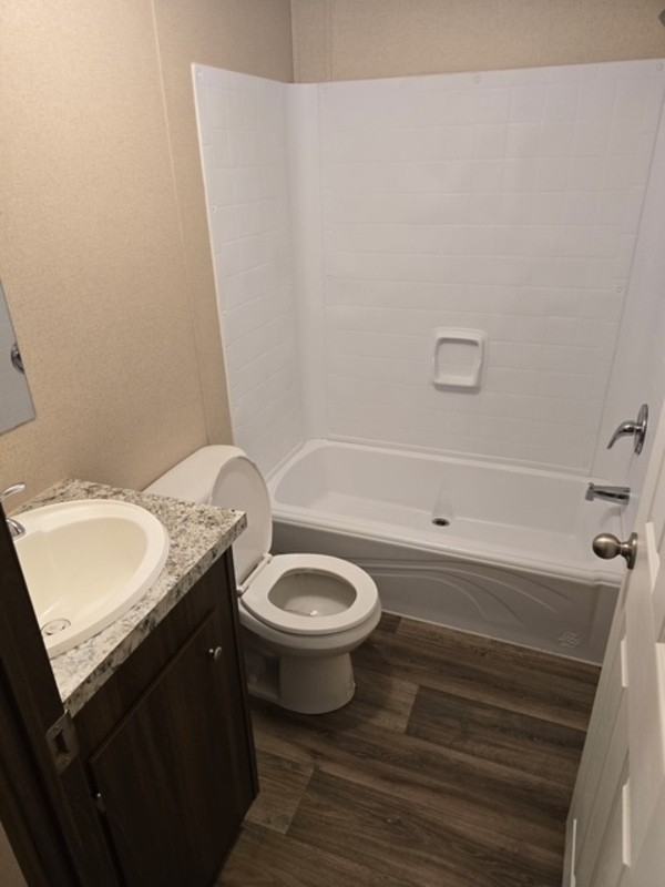 128 Lancelot Cir - Photo 4 of 9