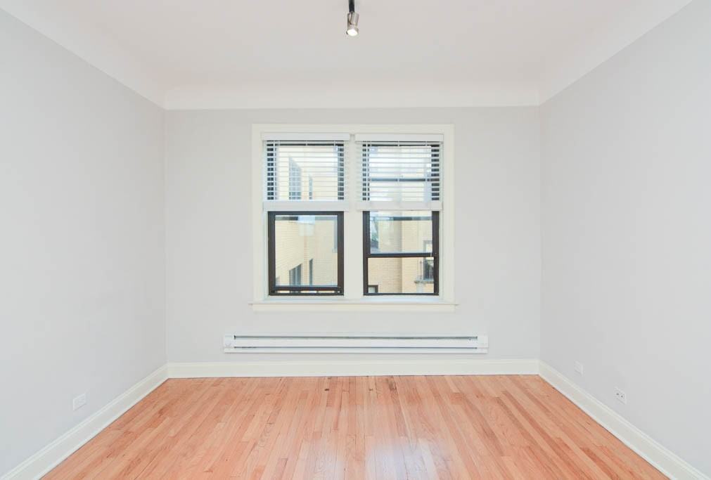 2325 N Rockwell St #2B - Photo 7 of 19