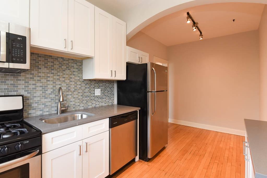 ROCKWELL + FULLERTON #3B - Photo 3 of 21