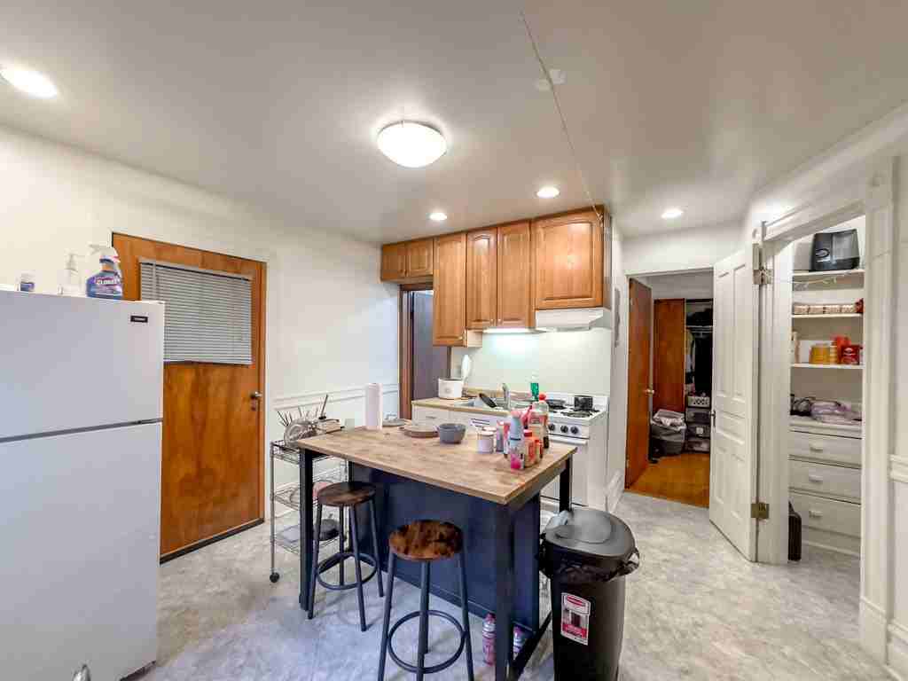 2823 W Shakespeare Ave #1 - Photo 2 of 21