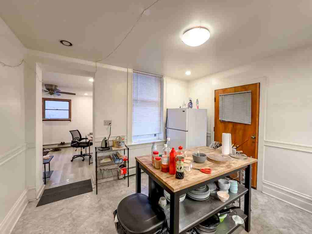 2823 W Shakespeare Ave #1 - Photo 4 of 21