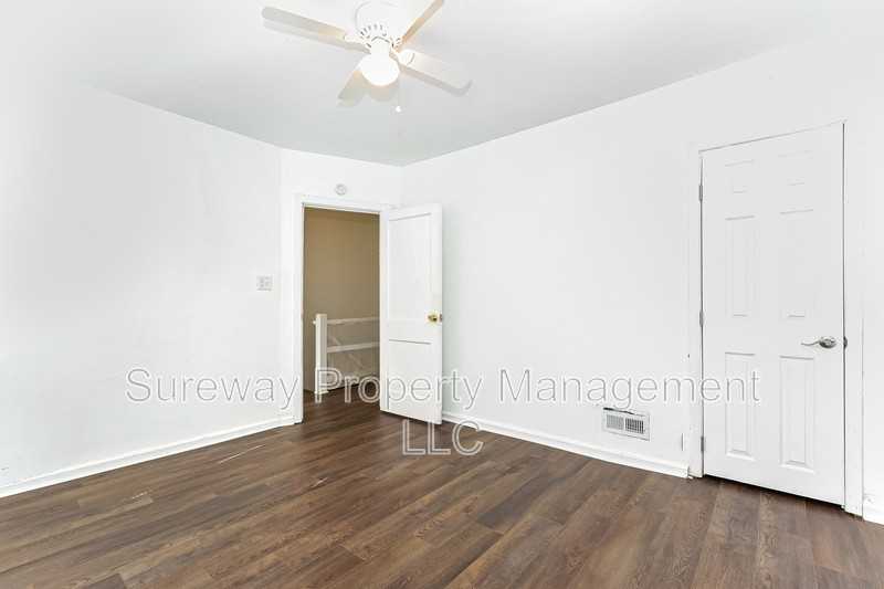739 Pennsylvania Ave - Photo 6 of 15