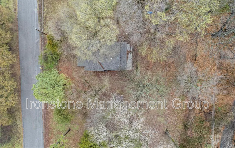 1103 N Franklin Ave - Photo 4 of 11