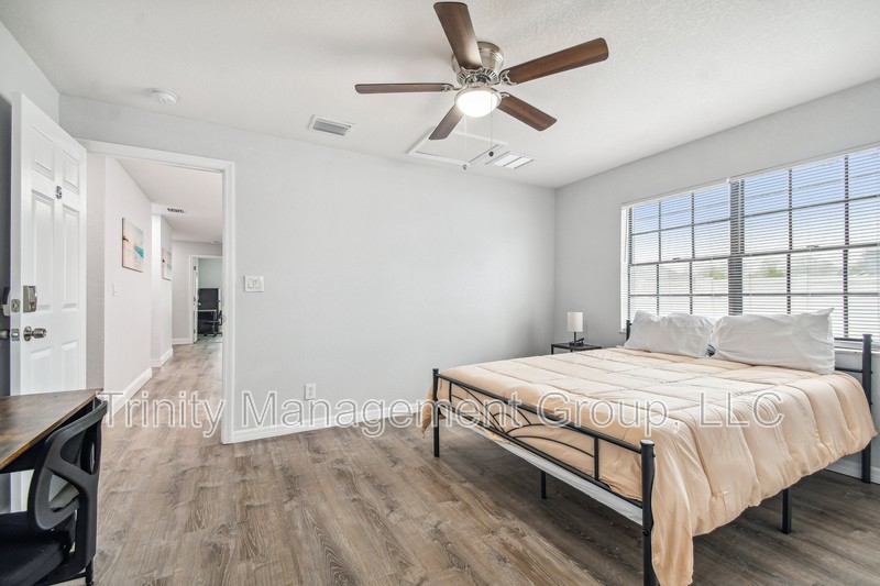 380 Jeru Blvd - Photo 6 of 22