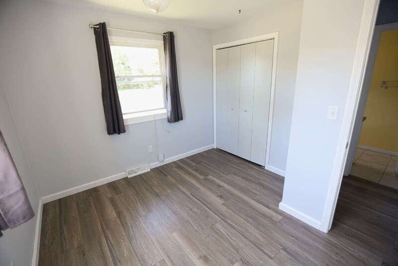 1028 Rosewood St - Photo 5 of 7
