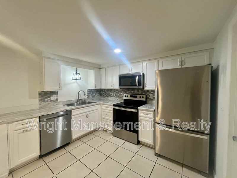 3716 Cedarwood Dr - Photo 7 of 29