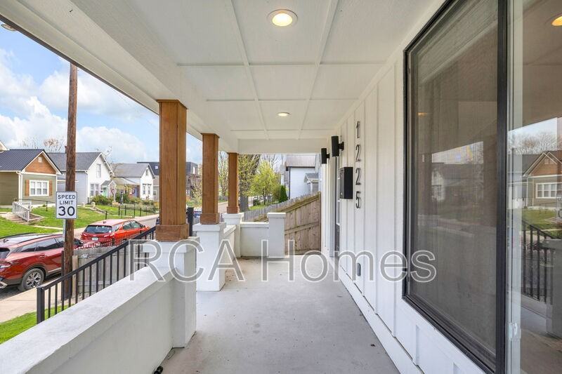 1225 Hoyt Ave - Photo 2 of 35