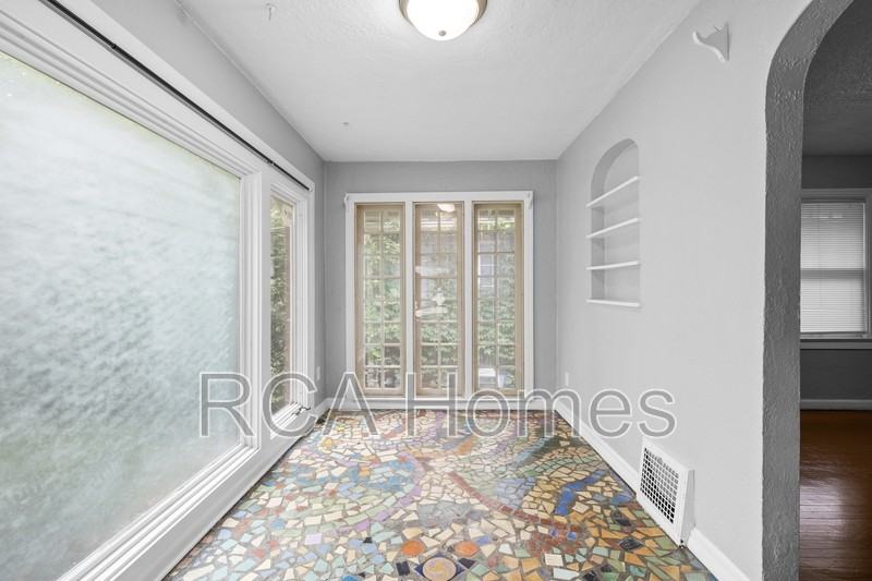 50 Jenny Ln - Photo 2 of 13