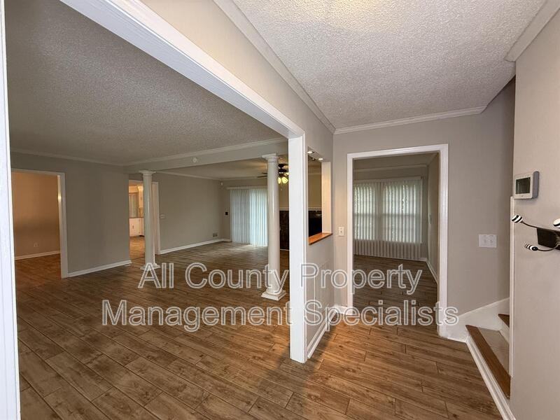 2932 Bagpipe Rd - Photo 2 of 16