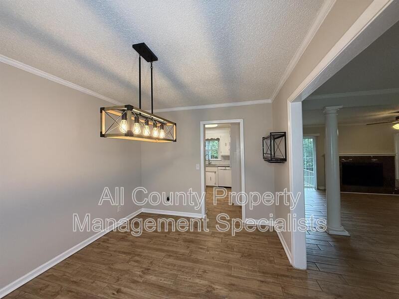 2932 Bagpipe Rd - Photo 4 of 16