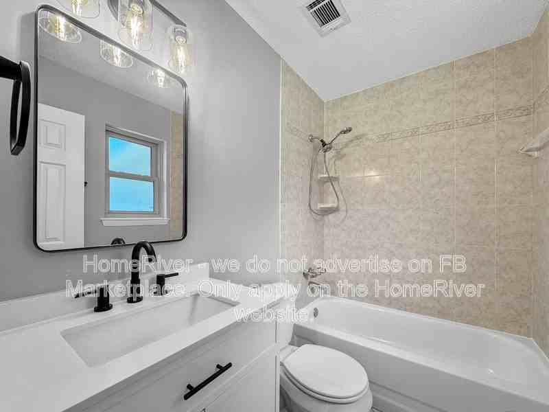 2708 Hillcrest Ave - Photo 2 of 18
