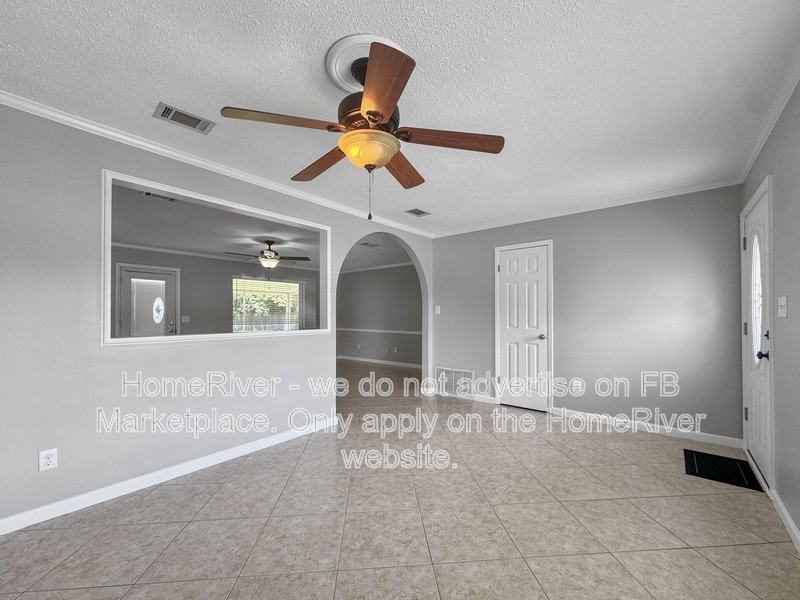 2708 Hillcrest Ave - Photo 3 of 18