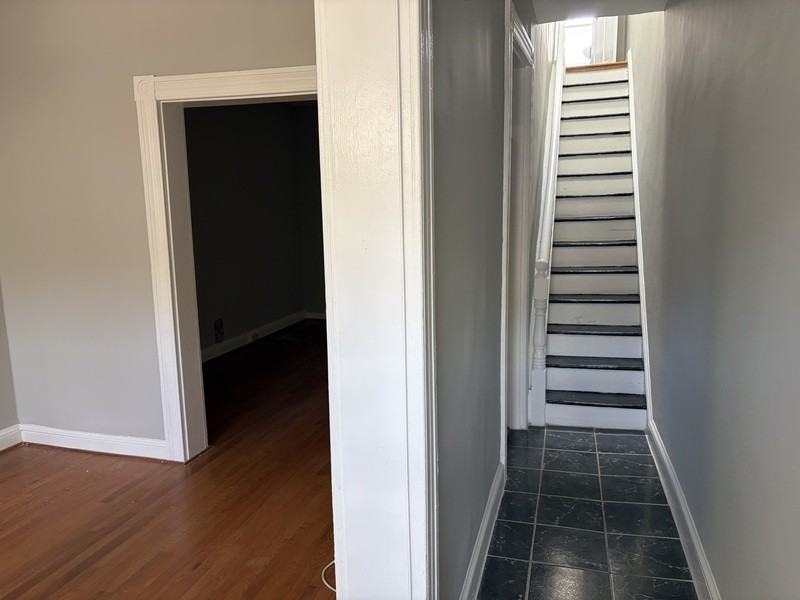 250X W Fayette St - Photo 6 of 17