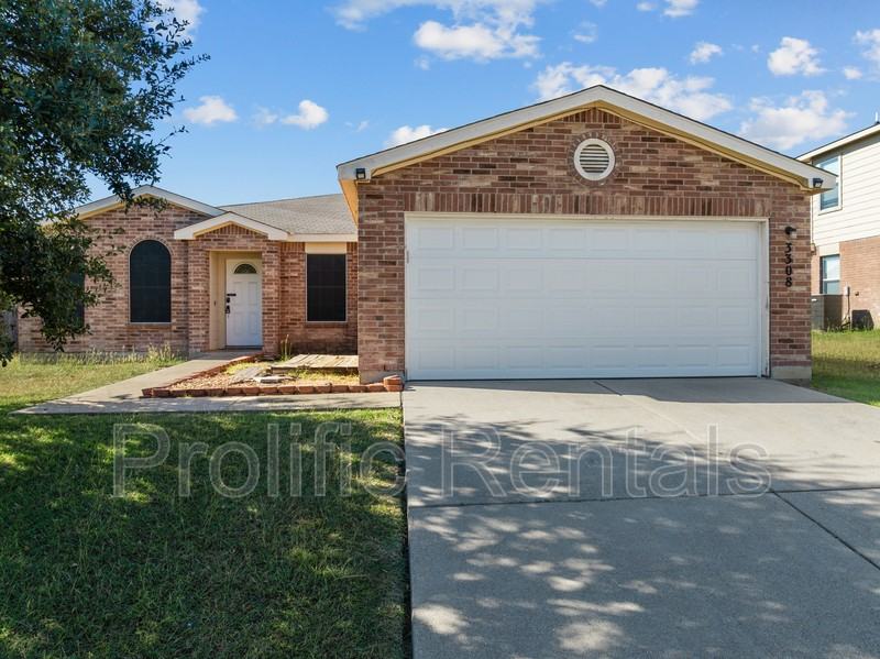 3308 Catalina Dr - Photo 5 of 30