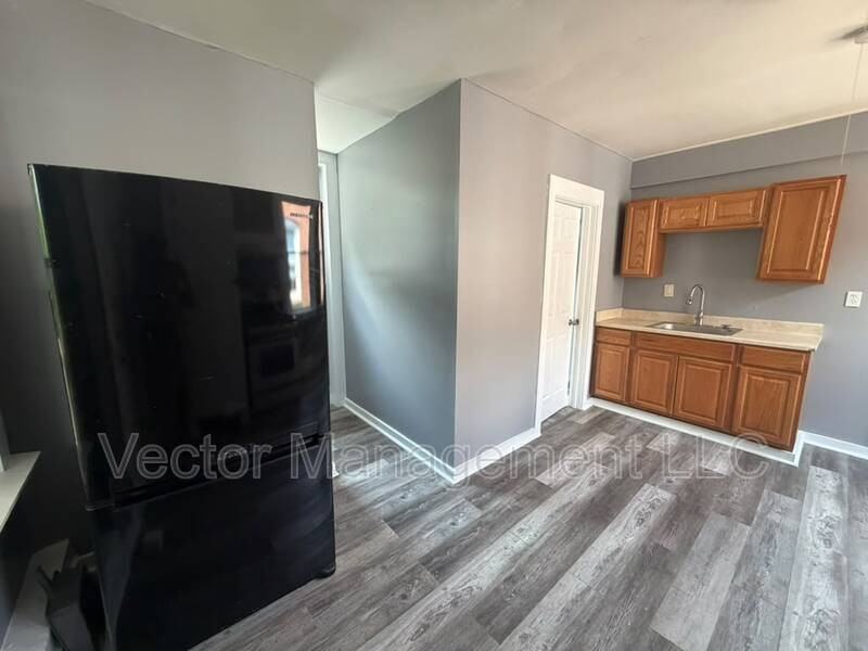 57 Whiting St #166GLEN5 - Photo 2 of 9