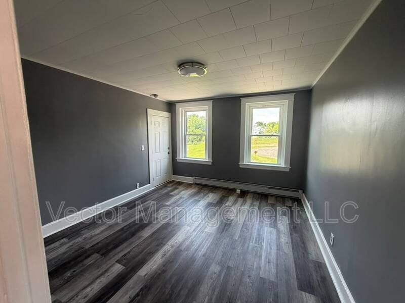 57 Whiting St #166GLEN5 - Photo 6 of 9