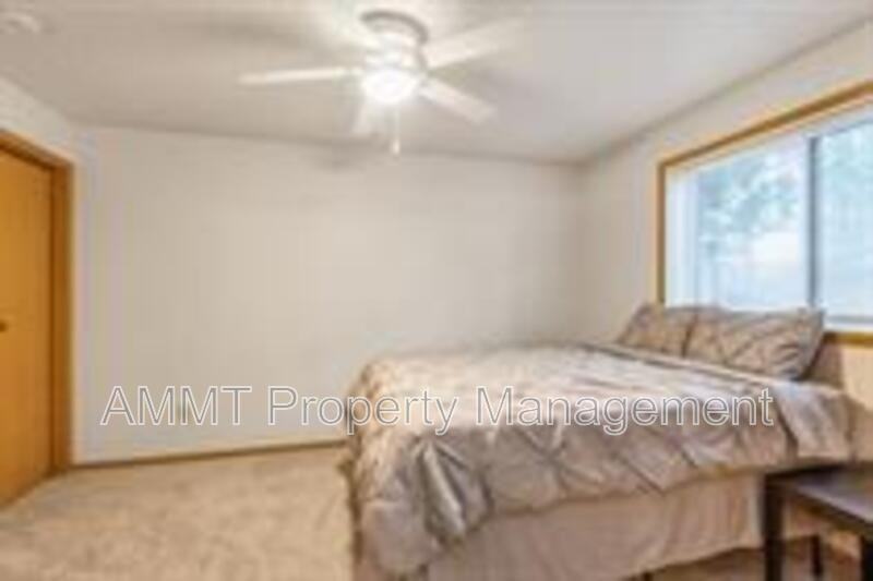 740 Westwinds Dr #2 - Photo 3 of 9