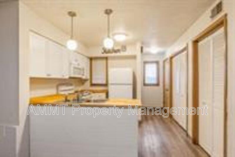 740 Westwinds Dr #2 - Photo 4 of 9