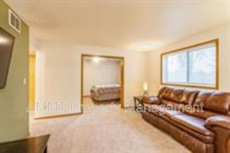 740 Westwinds Dr #2 - Photo 6 of 9