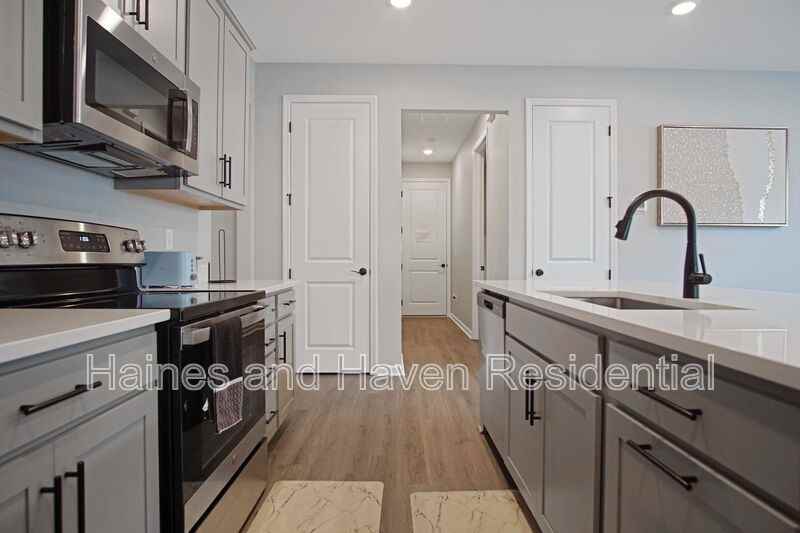 832 Blue Creek Dr - Photo 7 of 27
