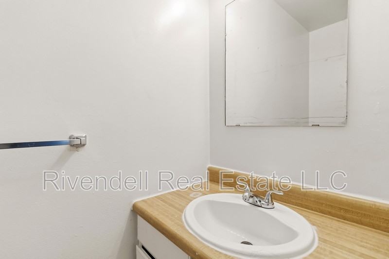 50 Lima St - Photo 7 of 14