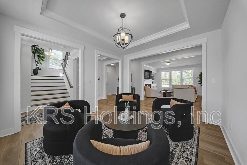 629 Hayes Dr - Photo 6 of 30