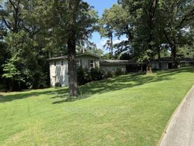 3153 Woodhaven Dr - Photo 1 of 1