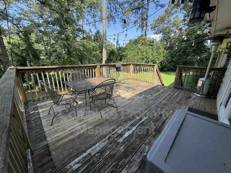 3153 Woodhaven Dr - Photo 6 of 39