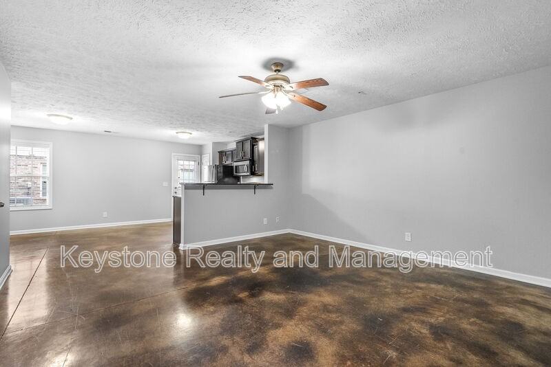 133 Melbourne Dr #F - Photo 4 of 14