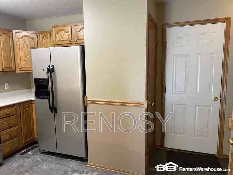 737 Kitterman Cir - Photo 7 of 22