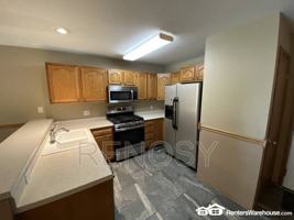 featured image of 737 Kitterman Cir