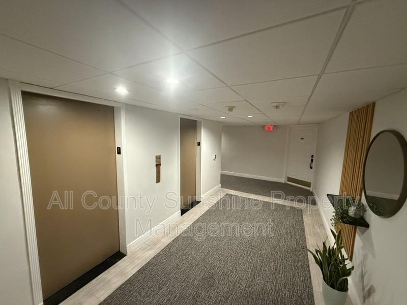 2109 Bayshore Blvd - Photo 4 of 8