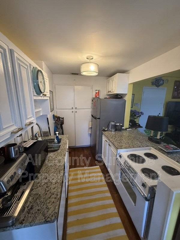 2109 Bayshore Blvd - Photo 7 of 8