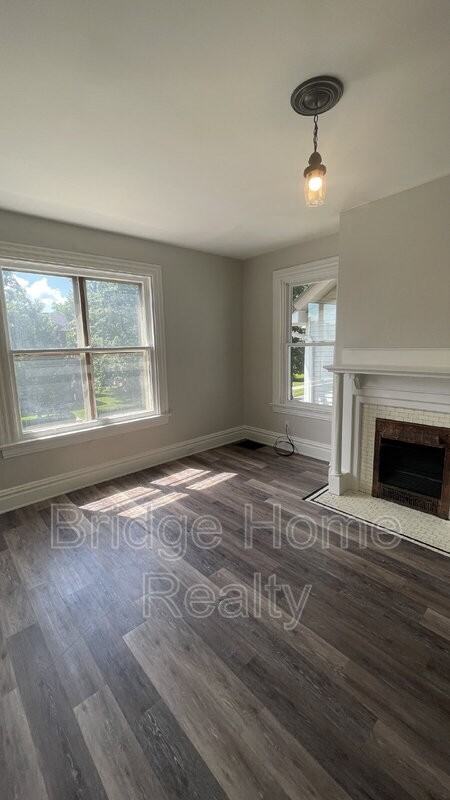401 N Mckean St #2 - Photo 4 of 18