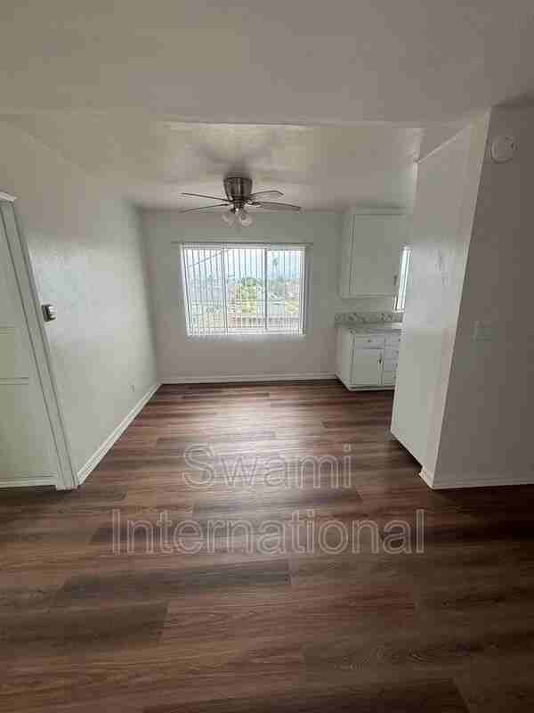 2300 W El Segundo Blvd #17 - Photo 2 of 11