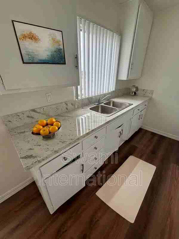 2300 W El Segundo Blvd #17 - Photo 4 of 11