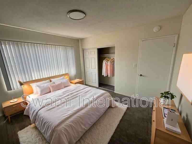 2300 W El Segundo Blvd #17 - Photo 6 of 11