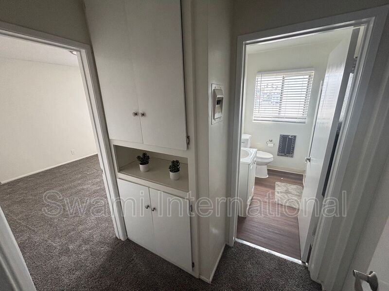 2300 W El Segundo Blvd #17 - Photo 7 of 11