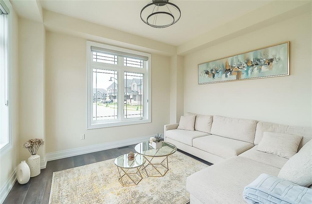 41 Westfield Crescent - Photo 3 of 14