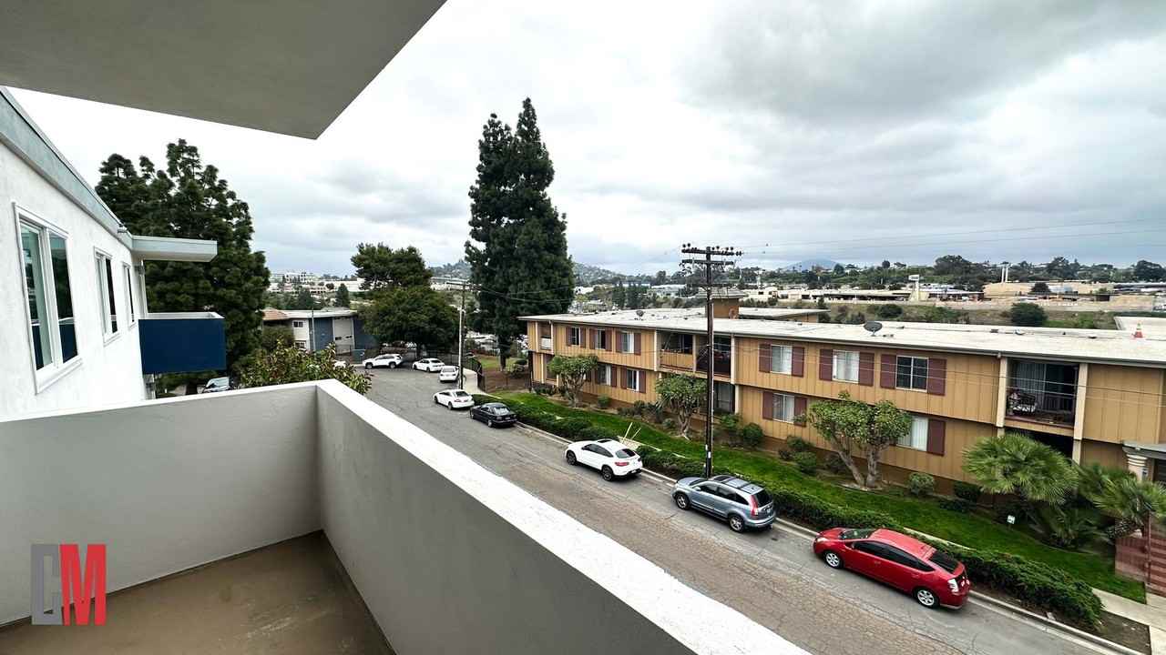 5435 Heidi Street - Photo 2 of 33