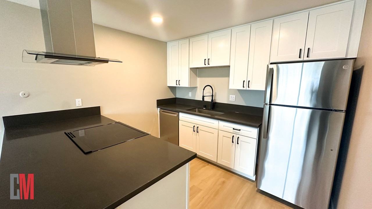 5435 Heidi Street - Photo 3 of 33