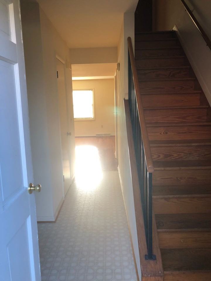 Redbud Apartments - Photo 4 of 20