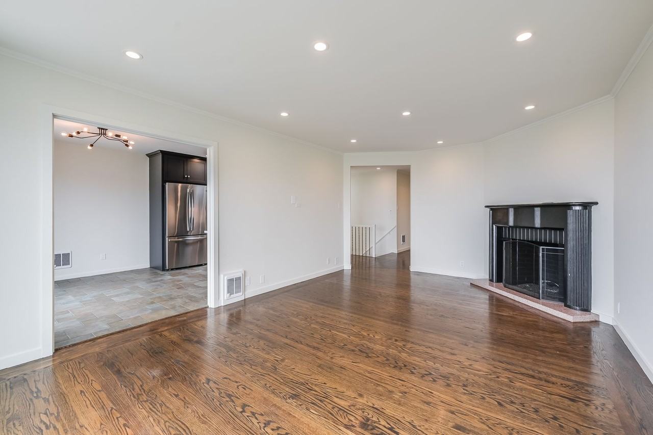 4058 20th St - Photo 4 of 43